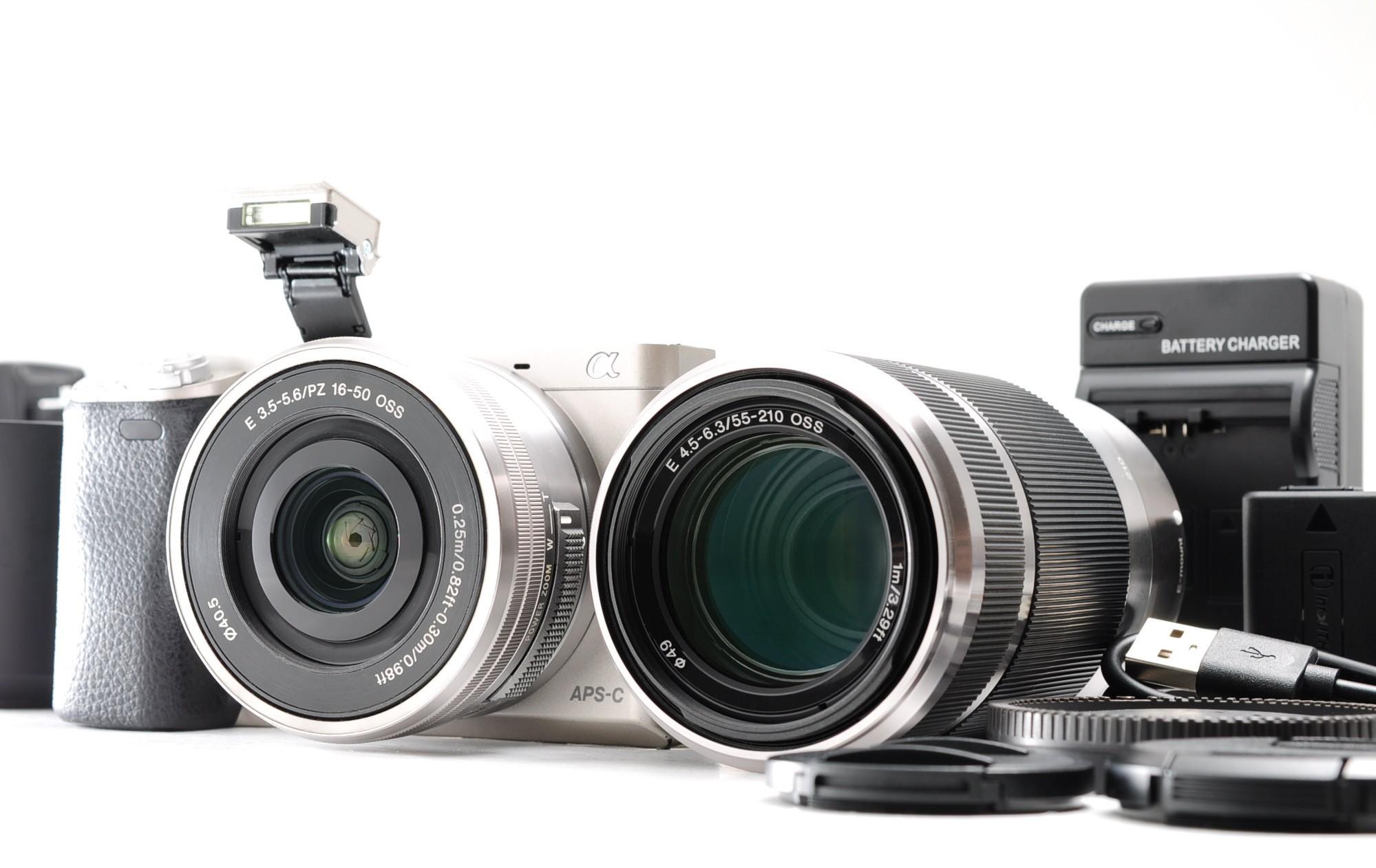 

[Вживана] Цифрова камера Sony Alpha A6000 24.3 МП ( Об єктиви 16-50мм & 55-210мм) -кадри 9,102-