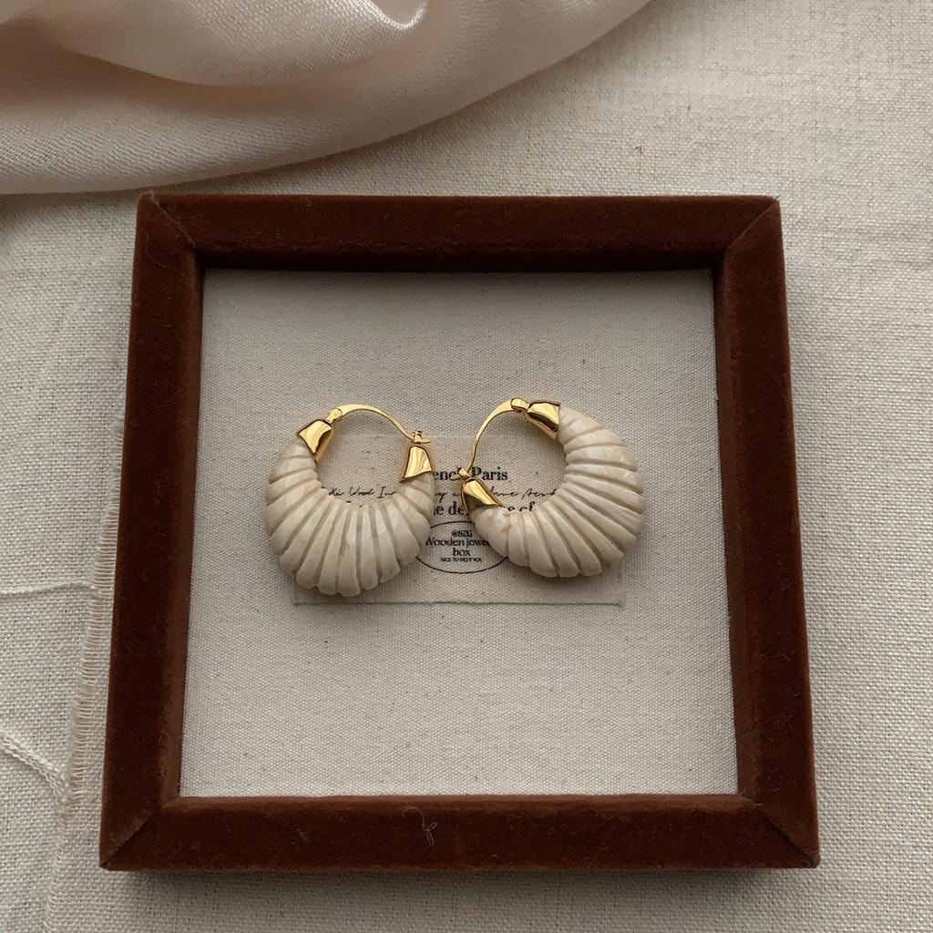 Korean Small Fresh Semi-Round Stud Earrings Temperament Versatile Earrings Candy Color Personality Advanced Sense Daily Commuter Earrings