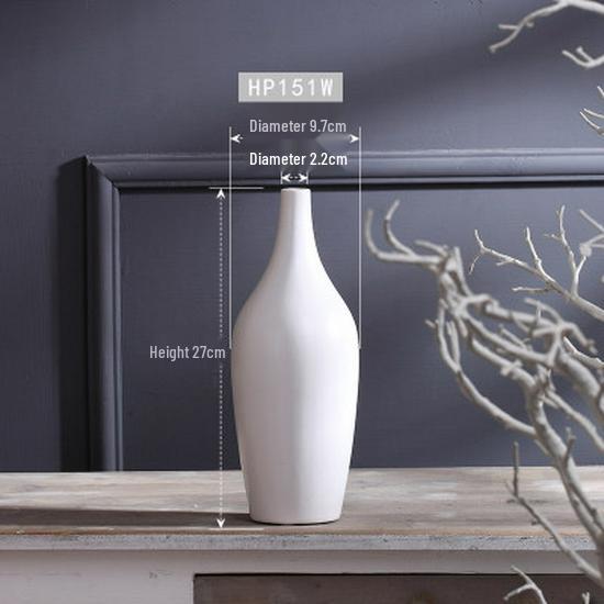 Black & White European Style Ceramic Vase for Minimalist Flower Arrangements