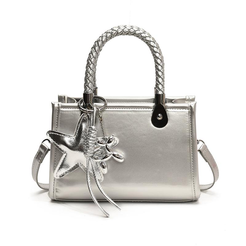 

2026 New Design Versatile Women s Casual Tote PU Leopard Fashi Casual Large Capacity Commuting Female Bags Sale срібний