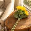 Decoração de casa – Flores e coroas artificiais