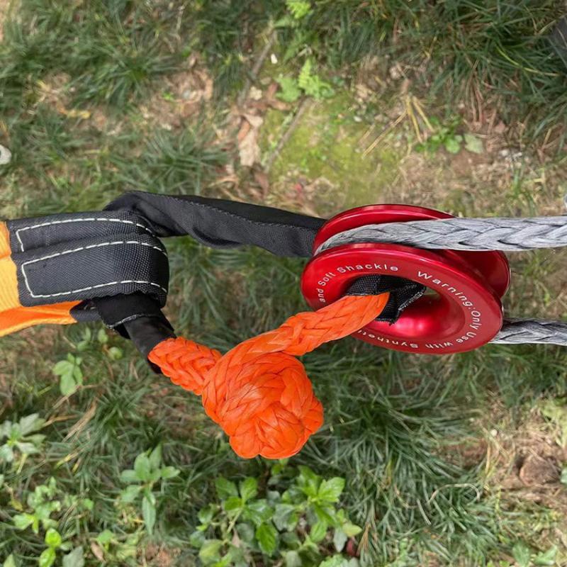 Shatter Resistant Synthetic Soft Tow Rope Flexible Shackle Protective Sleeve Recovery Ring Trailer Strap Pull 17t Jeep Truck SUV