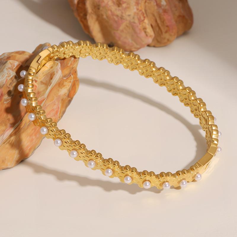 Light Luxury High-end Flower Buckle Couple Pearl Open Bracelet Bracelet