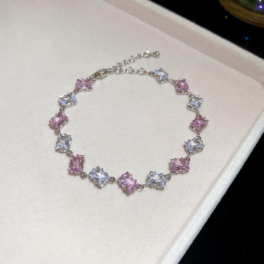 Europe and the United States Hot-selling Color Oval Love Zircon Bracelet Light Luxury Bracelet Personalized Jewelry Women