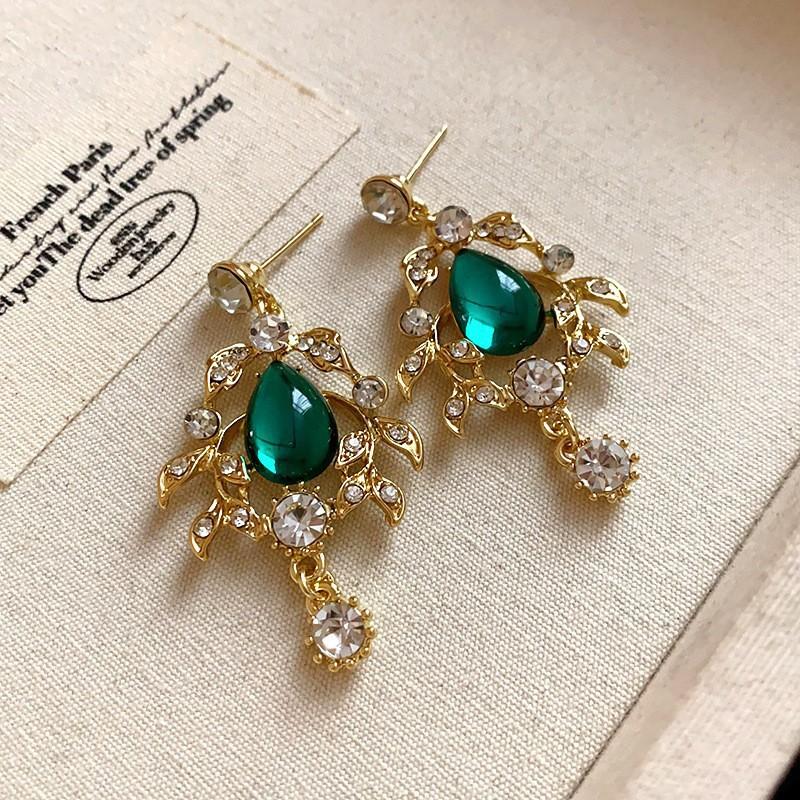 Turquoise Blue Diamond Flower Stud Earrings Necklace Light Luxury Niche Clavicle Chain Premium Jewelry Set