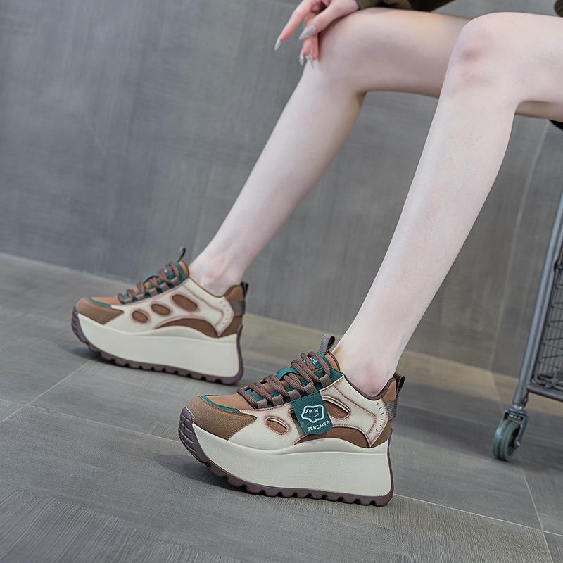 Women's 2025 Spring Thick-Soled Fashion Sneakers - Height-Boosting, Trendy, and Versatile Design.