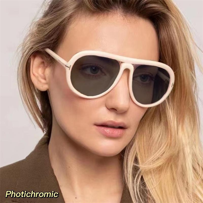 Occhiali di lusso di design a forma di rospo per donna uomo stile vintage anti luce blu UV400 montatura moda