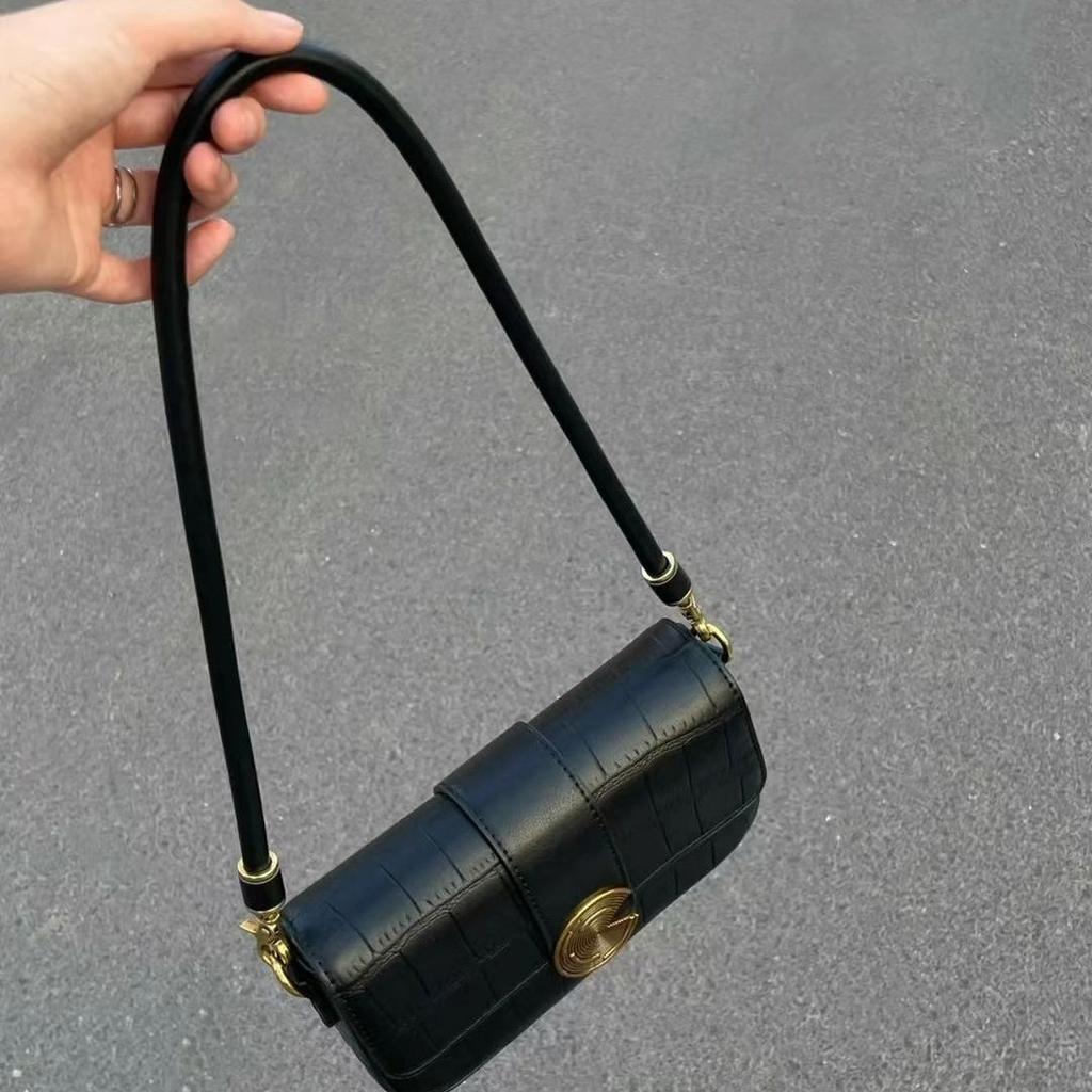Soft bag, high-end retro baguette bag, solid color, simple and versatile, old armpit bag, crossbody bag, ins woman