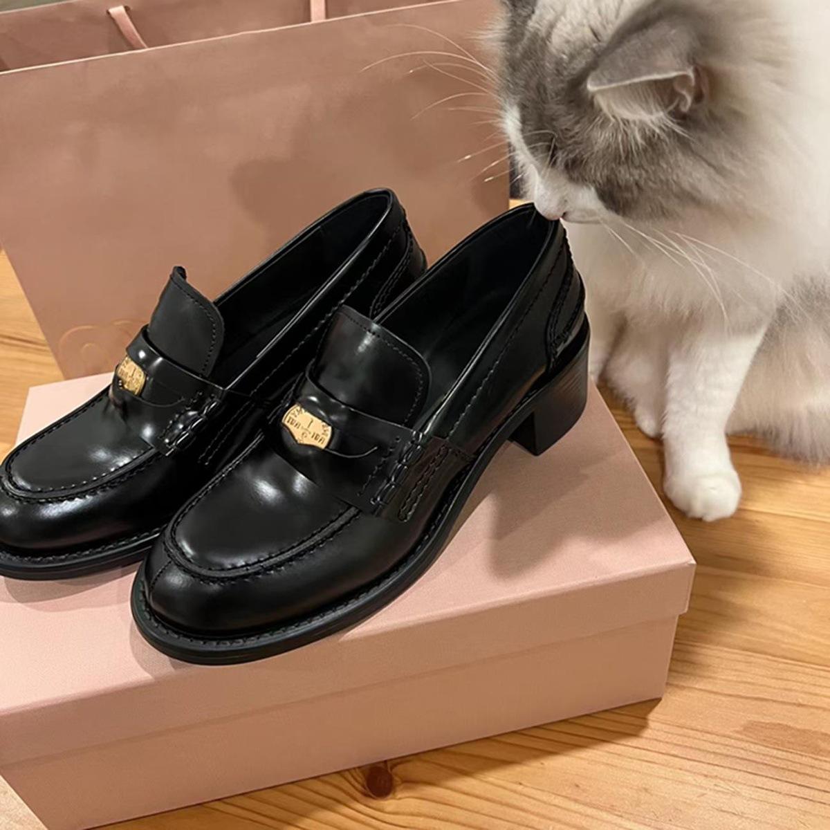 

Sheepskin version~ genuine leather British style retro thick heel loafers women s 2025 new one-pedal small leather shoes jk single shoes 35