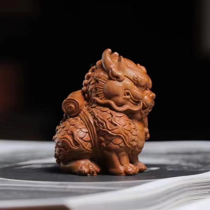 Thuja sutchuenensis Solid Wood Carved Tea Toys Kirin Tea Pet Ornament Home Crafts and Cultural Toys Kung Fu Tea Set Accessories