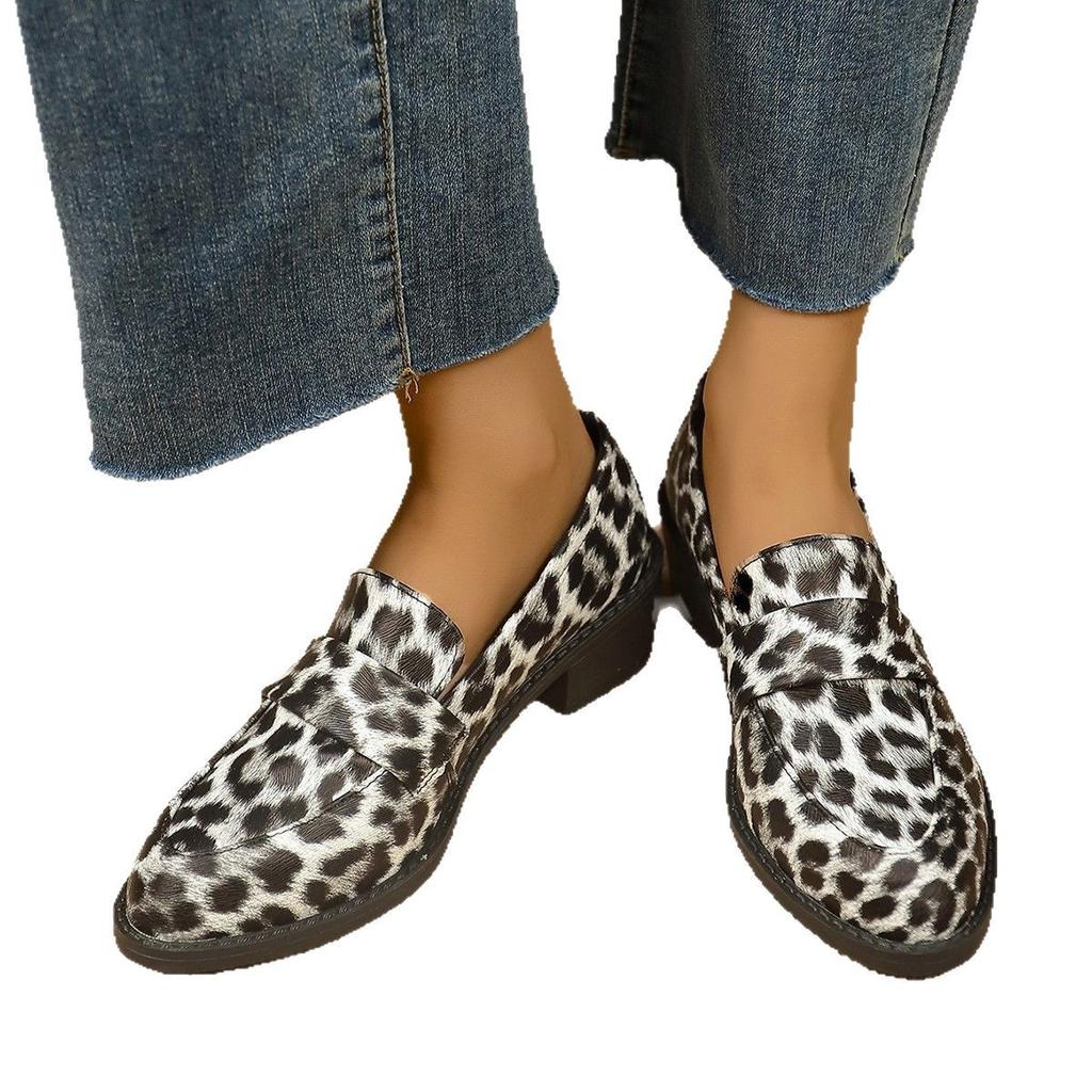 New, Simple Casual Versatile Round Head Single Shoes Women's Autumn New College Style Skirt Commuter Thick Heel Leopard Print