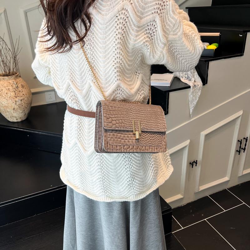 High-end Niche Bag Women's New Fashionable Red Shoulder Bag Crocodile Pattern Chain Crossbody Small Square Bag