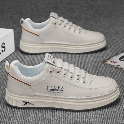 Neue Herren Herbst Lederschuhe: Weiß, atmungsaktiv, lässig, vielseitiger Sportstil, trendig.