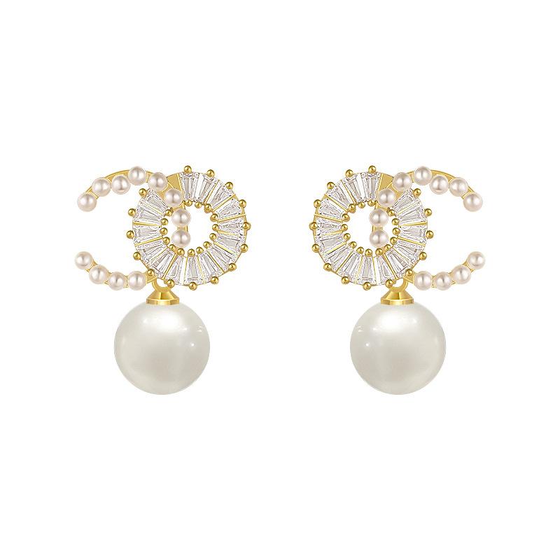 Light Luxury Double C Pearl Earrings for Women with Niche Design Earrings New Trendy