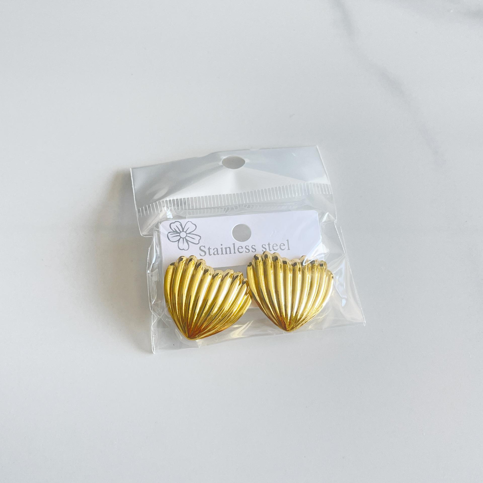 Stainless Steel  Simple and Fashionable Gold-plated Explosive Elegant Luxurious Non Fading Wholesale Earrings Flower Geometric style-1 золотой