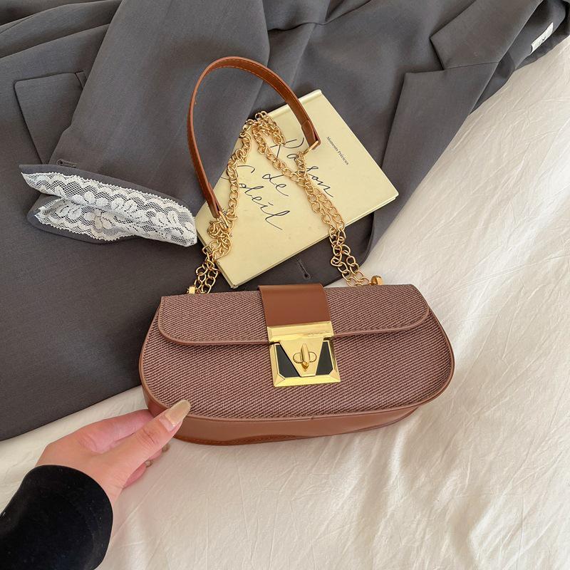 2026 Women's Versatile Baguette Chain Shoulder & Crossbody Bag