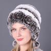 Frauen Herbst Winter Wärme Verdickte Gehörschutz Pelz Gras Rex Kaninchen Haar Hut Drei Ball Runde Strickmütze