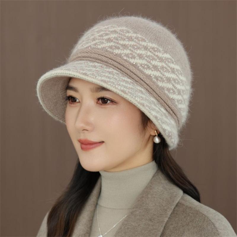 Autumn and winter new knitted bucket hat women's warm ear protection wool hat versatile face small cold hat retro fashion hat