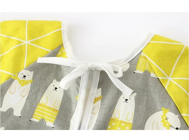 Elegant Premium Sleeved Food Bib