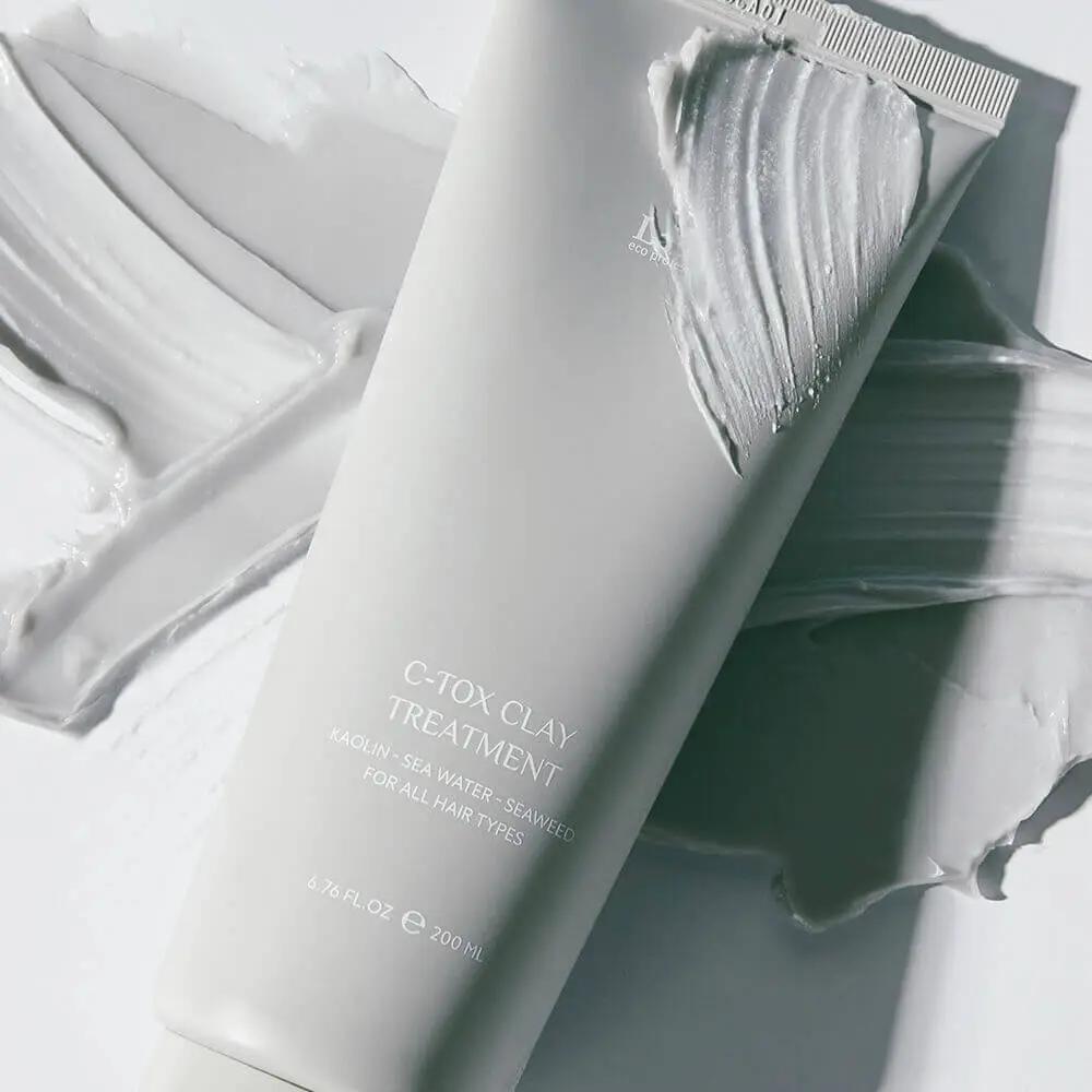 Maska do włosów z glinką i minerałami morskimi C-Tox Clay Treatment Lador 200 ml