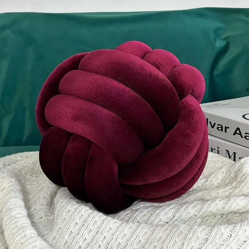 Подушка-шар из золотого бархата с узлом для украшения дивана в гостиной плетеная вручную из трех нитей веревки круглая декоративная подушка с градиентом 22x22CM866inch вино красного 8989₽