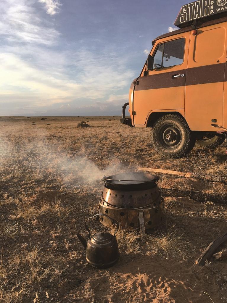 PETROMAX Schmiede Eisen Frying Pan SP24 12545 Black, Diameter: 24cm