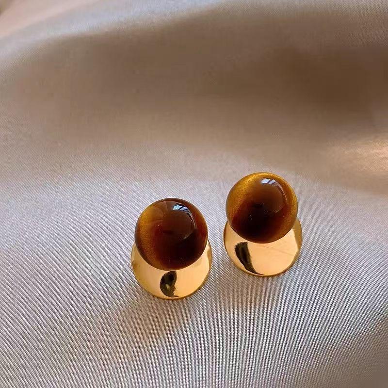 Tiger's Eye Round Stud Earrings - Elegant Women's Luxury Fashion Jewelry