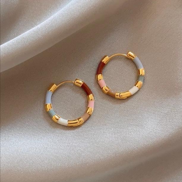 

Элегантные китайские ретро-серьги 2024 года: Роскошный винтажный стиль для женщин