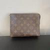 [Pre-Owned] Poche Toilette 19 Classic Monogram Versatile Portable Canvas Toiletry Bag Clutch - Very Good #4QWCT9