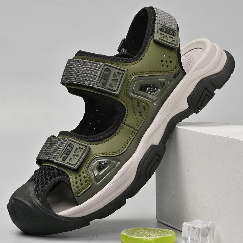 New Sandals Men's Summer Wear Sports Soft Sole Men's Driving Casual Men's Beach Shoes Leather Mesh Holes