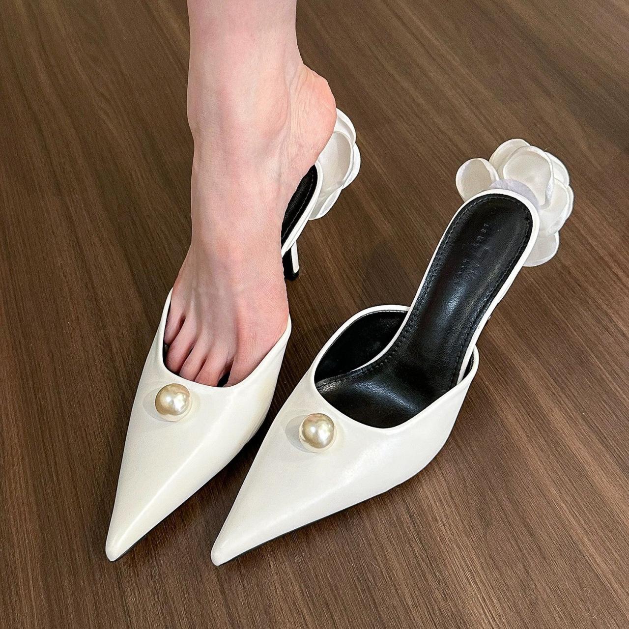 

Summer and autumn 2024 new small fragrant style fine heel hollow rhinestone pointed single shoes women s shoes work high heels women s 35