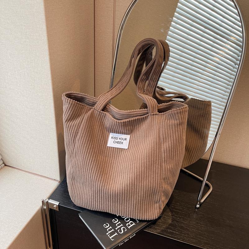 Casual bag women's new autumn and winter corduroy shoulder bag large capacity tote bag commuter bag