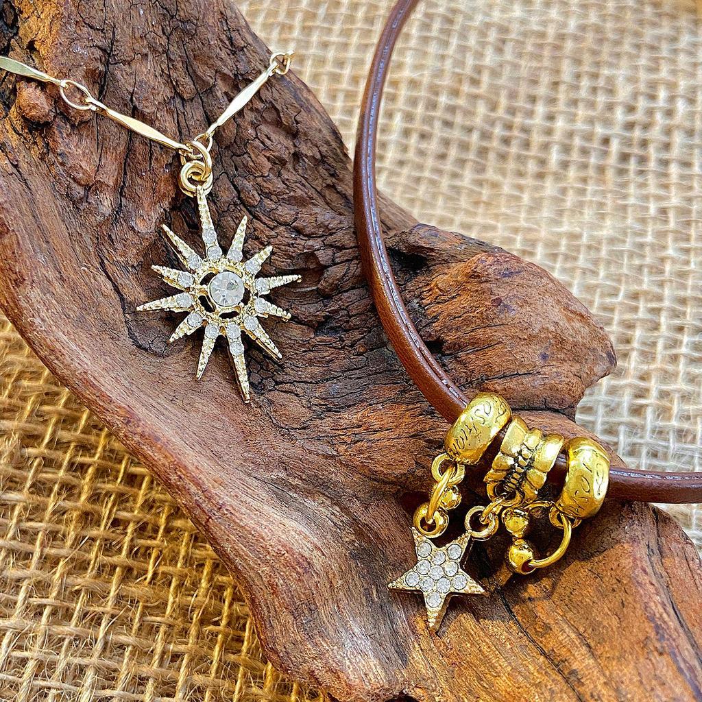 Brown Leather Sun & Star Double-Layer Choker Necklace - Y2K Niche Style for Women