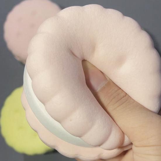 2.7 Inch Slow Rising Toy Super Soft Cookie-Shaped Squeeze Toy Realistic 3 Layers Sandwich Cookie Stress Relief Decompression Toy for Kids Adults