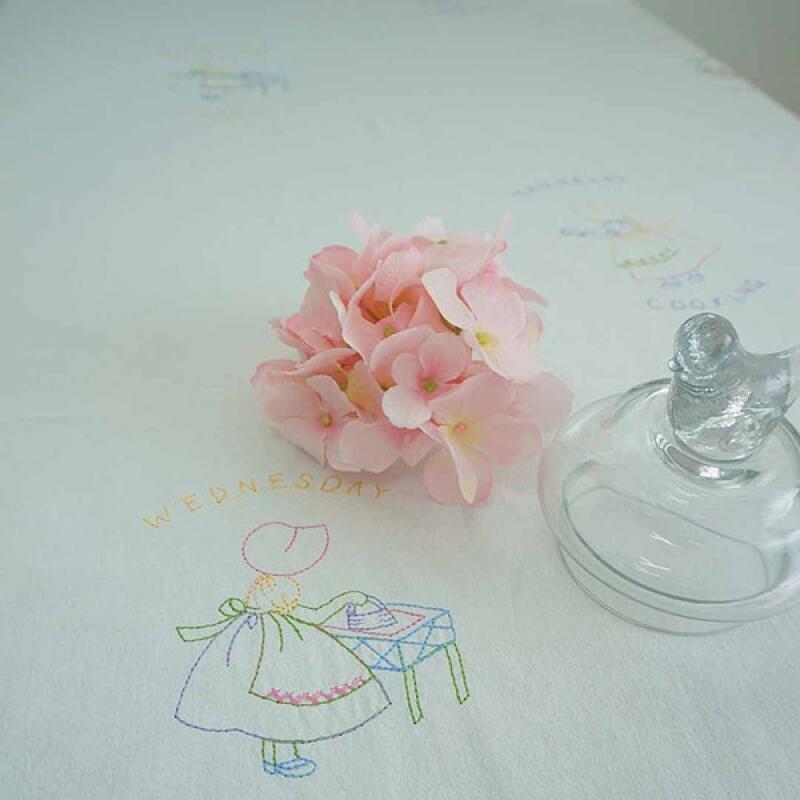 Girl s Day Embroidery Tablecloth/Tablecloth 125x195 One color
