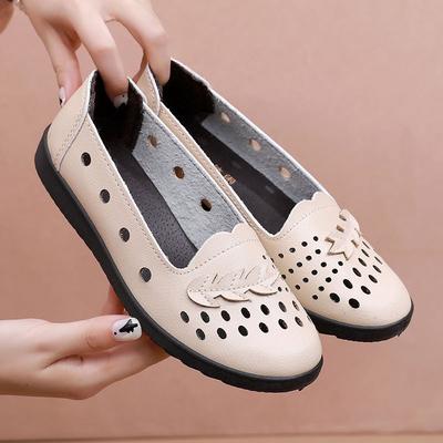 New Shoes Spring Single Shoes Non-slip Soft Sole Hollow Leather Shoes Comfortable Flat Bottom Old Man Hole Middle Old Woman Shoes