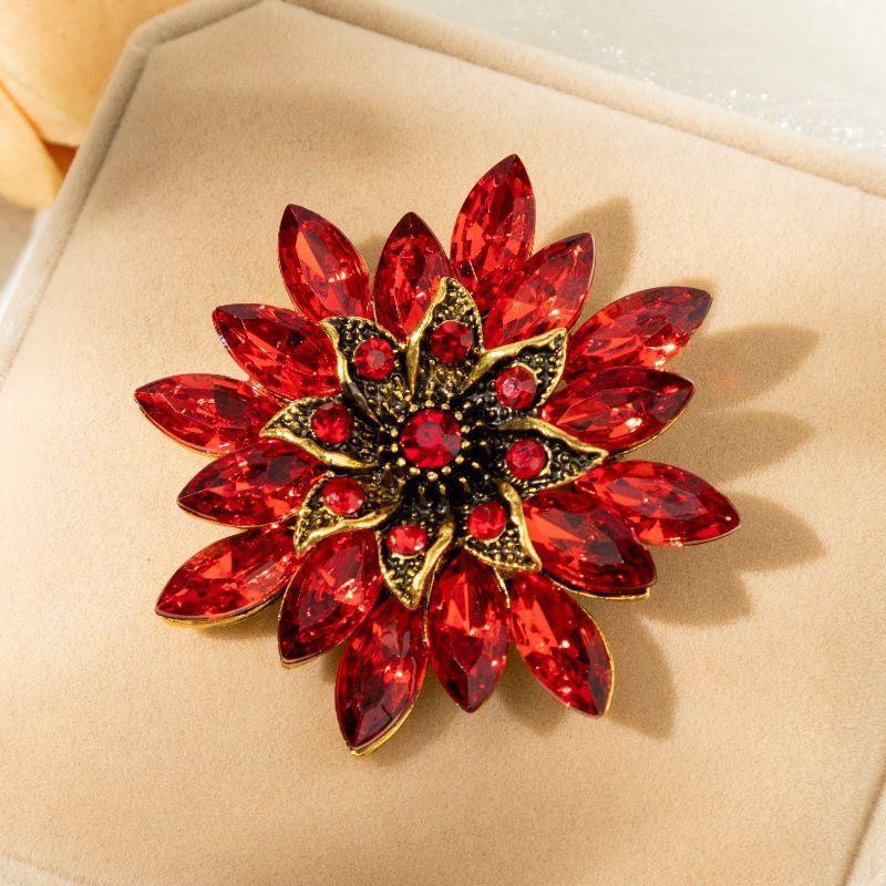Japanese Korean Crystal Flower Brooch for Women - Stylish, Creative, Versatile Pin