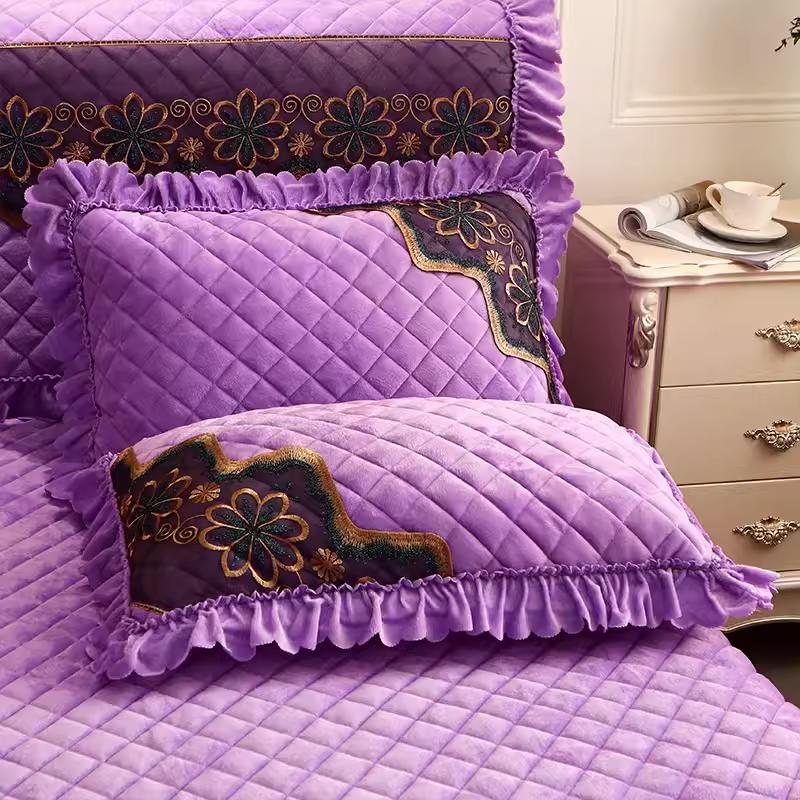 Thick Milk Velvet and Cotton Pillowcase Set Paired with Thick Velvet and Quick Heating Cotton Pillowcase for Warmth