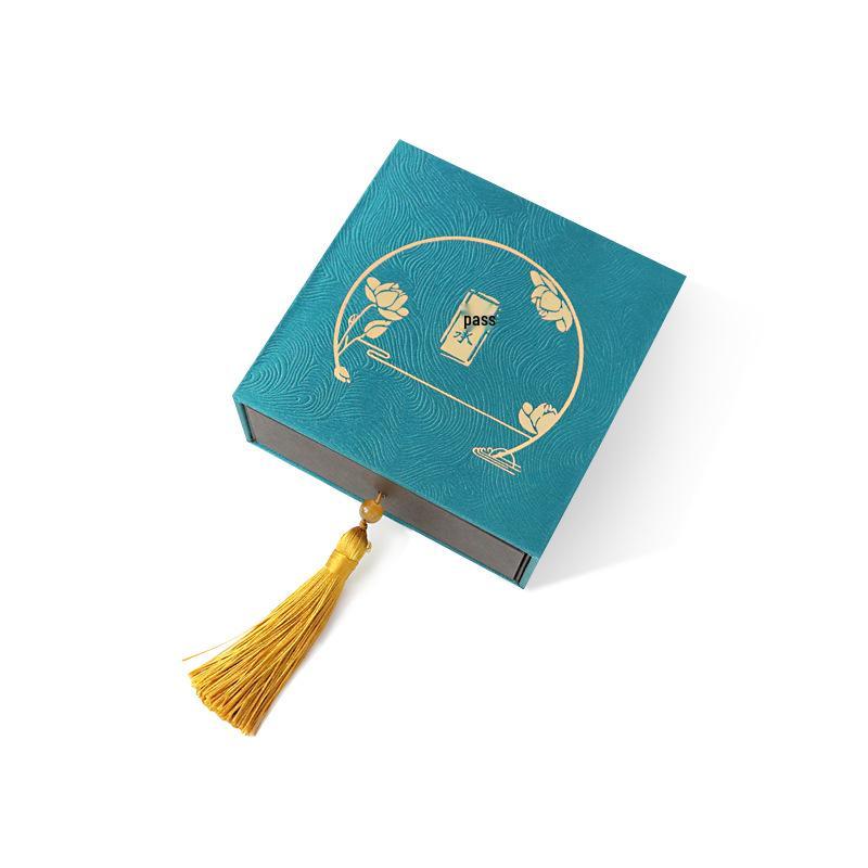 Elegant Retro Wedding Bracelet Box with Gold Stamping - Chinese Style Jewelry Storage and Packaging.