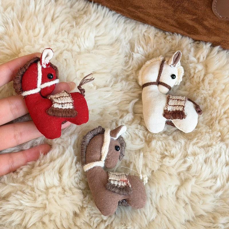Red Retro Pony Brooch Pendant: Unique Wooden Horse Pin for Women, 2026 Autumn/Winter Scarf Accessory
