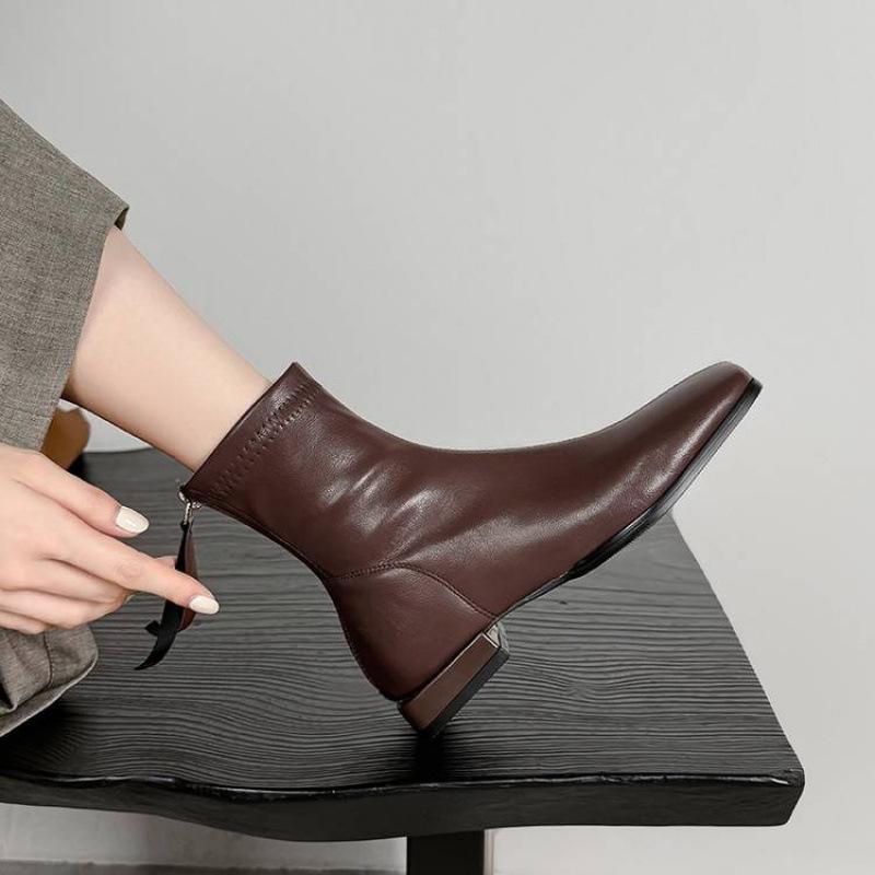 Autumn and Winter Square Head Women's Martin Boots New Solid Color Low Heel Large Size Rear Zipper Women's Boots Korean Version Soft-soled Medium Boot
