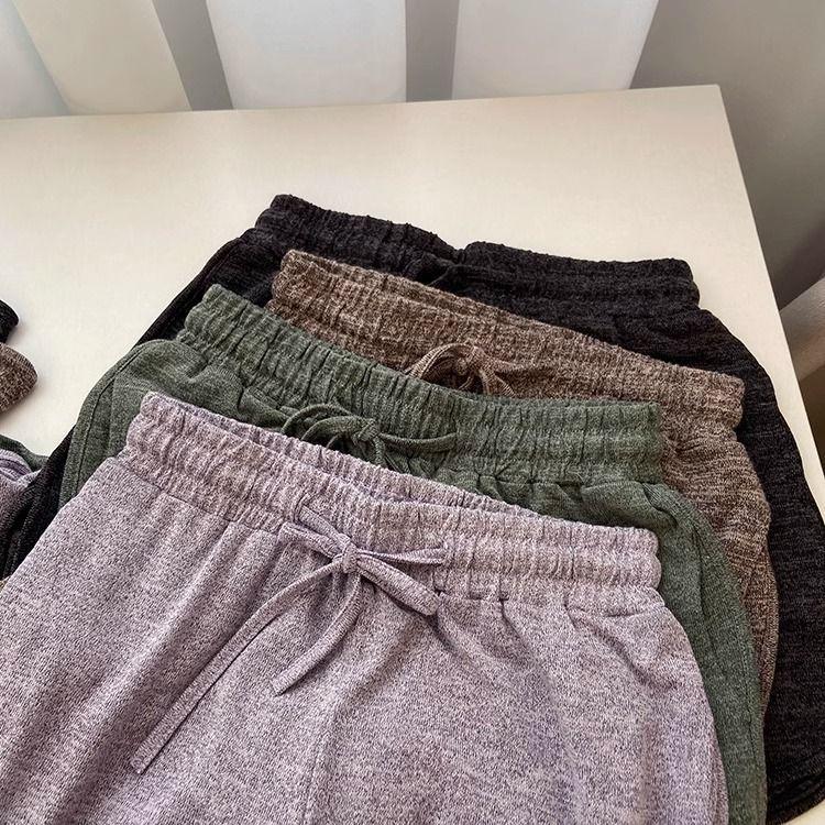 Sommarset i två delar för stora storlekar, sportigt och avslappnat: Lös kortärmad topp och shorts för kvinnor