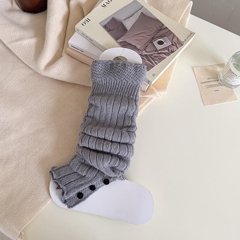 Female Autumn New Solid Color All Match Knit Show Thin Button Step Foot Pile Socks