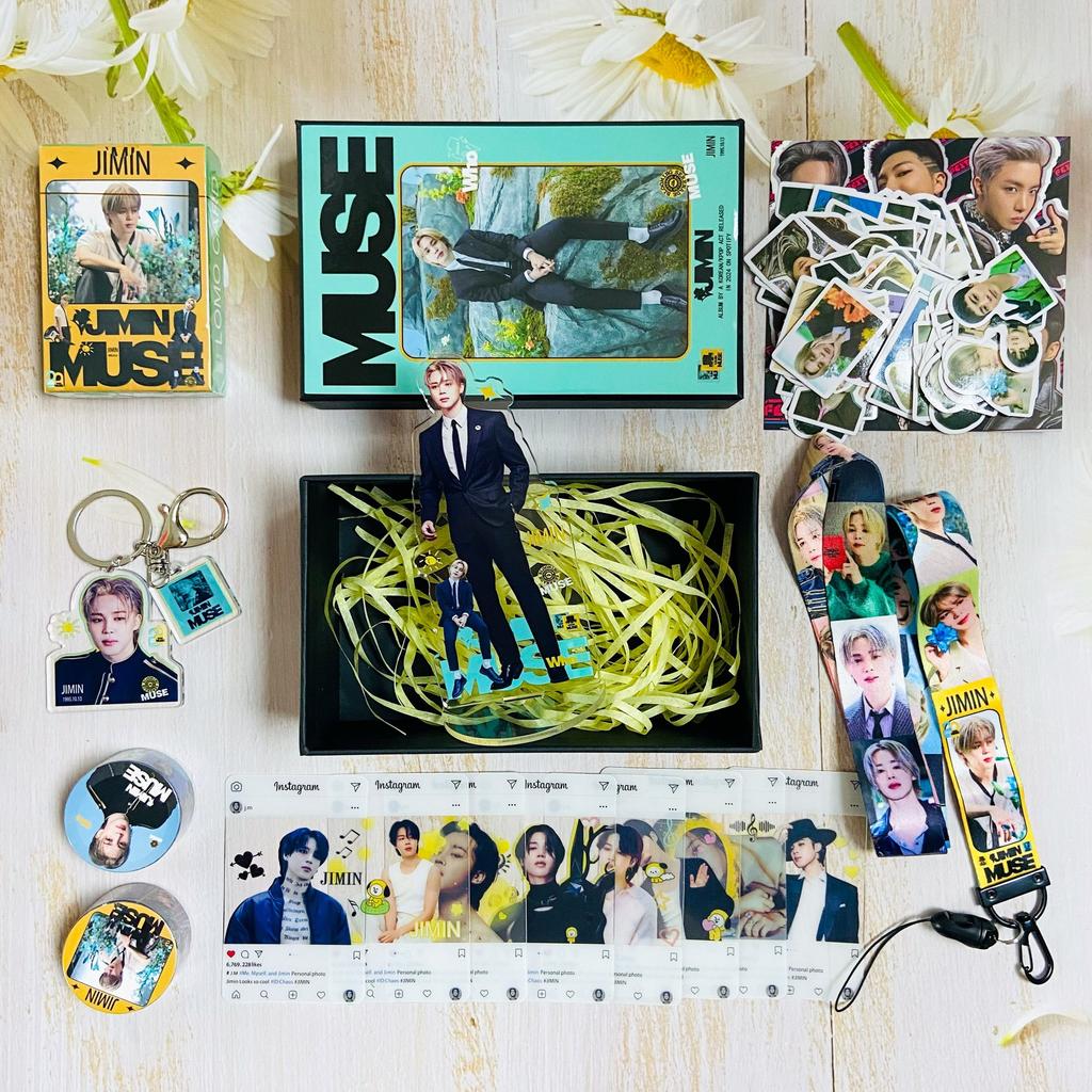 BTS Jimin Muse Album Merch Geschenkbox, Jimin Acryl Aufsteller, Lomo Karten, Schlüsselanhänger, Aufkleber, Lanyard, Anstecker, BTS Jimin Solo Album Fan-Sammlung Set