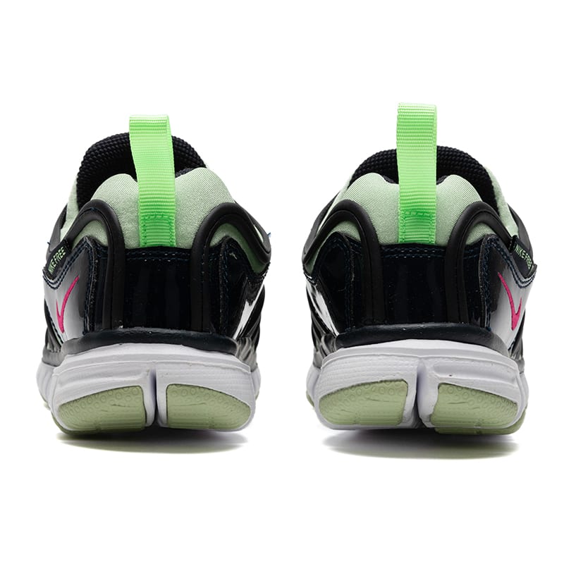 Nike Dynamo Free Cushioning Support Low top Kids Lifestyle Shoes Black Green Children Aged 3 7 Years Old 343738-440