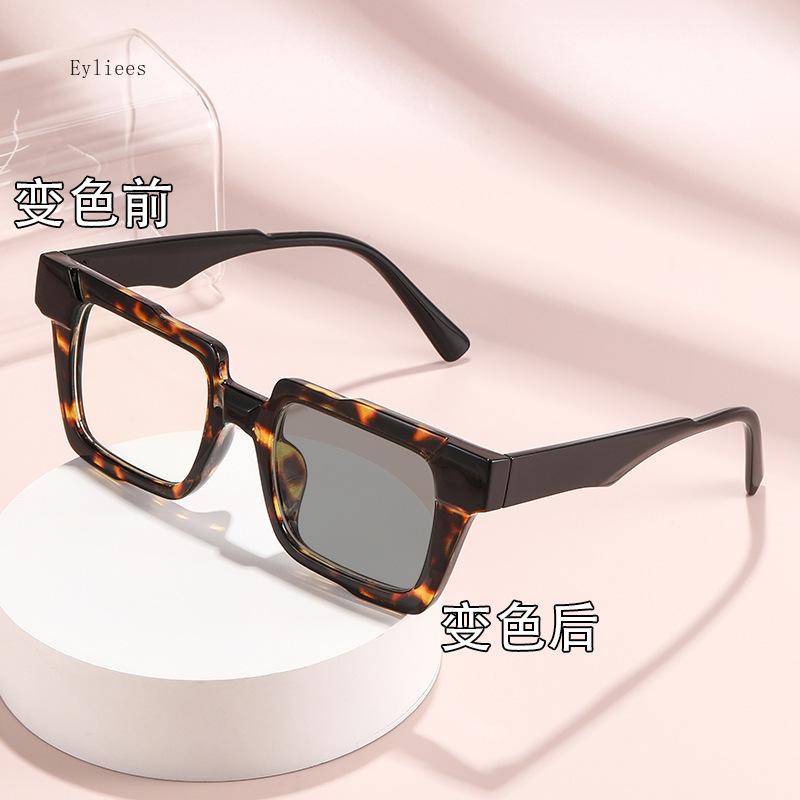 European Style Oversized Square Sunglasses Photochromic UV Protection Flat/Myopia Glasses Fashion Color Mix Retro Design