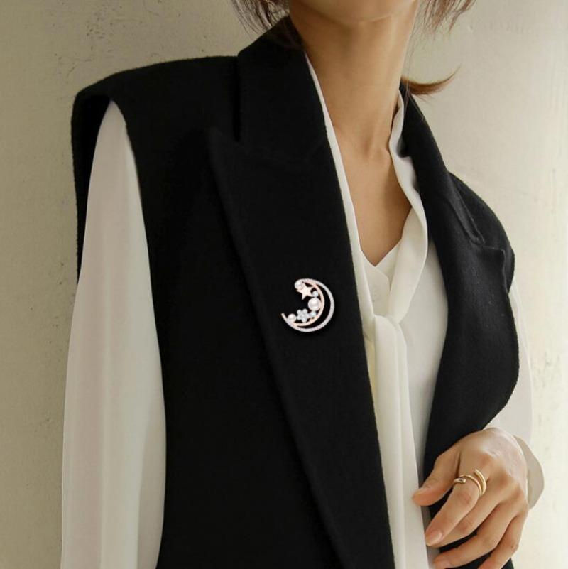 Fashion Pearl Moon Star Brooch for Women Men Fashion Rhinestone Brooches Pins Jewelry Accessories Party Gifts