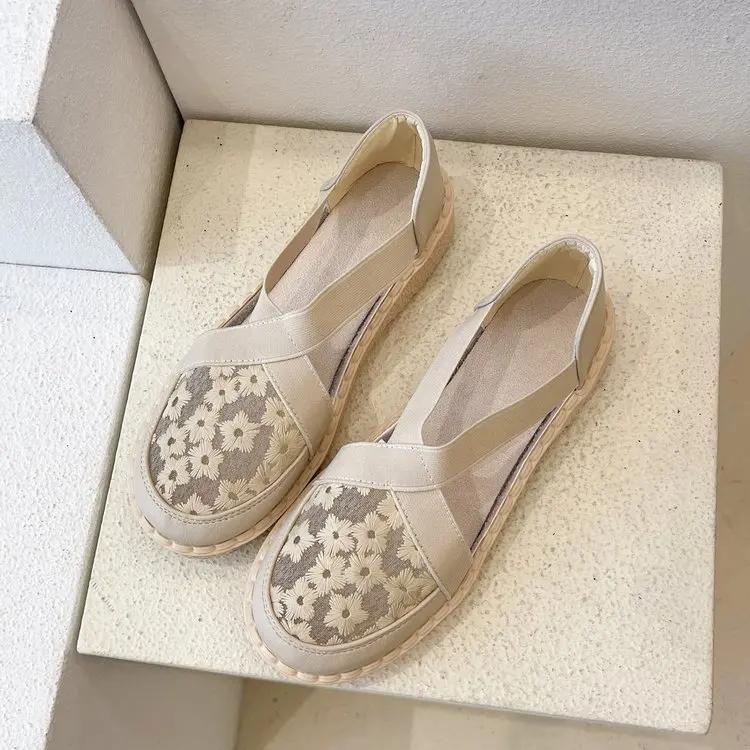 

Мода 2024 года, новые летние повседневные и удобные сетчатые однотонные женские туфли на плоской подошве, модные легкие дышащие сандалии 35 коричневый