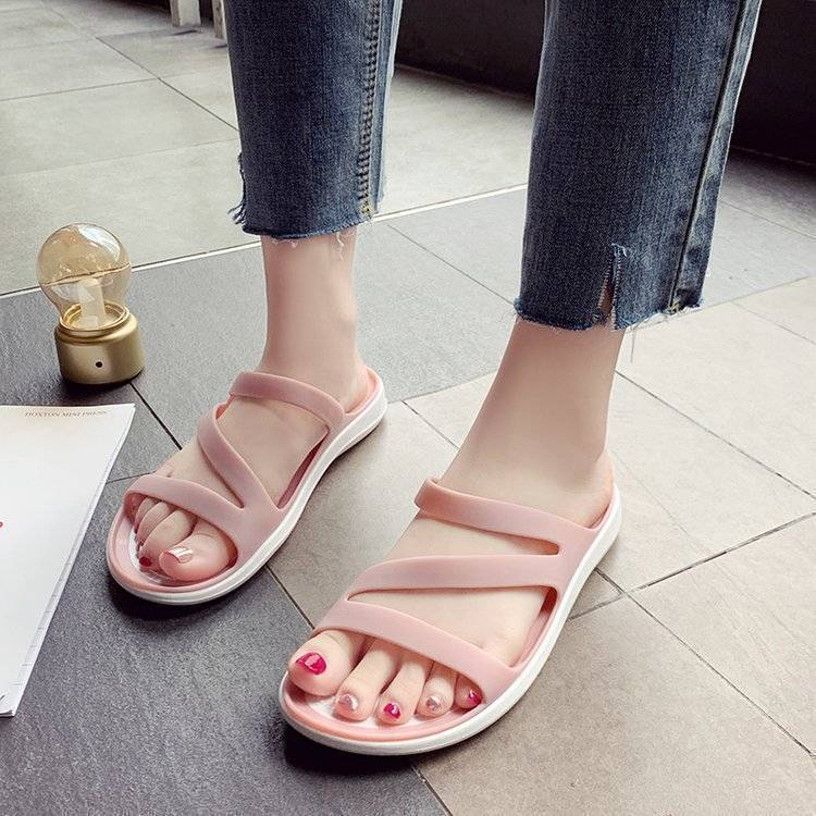 Beach Shoes Open-toed Soft-soled Slippers Comfortable Casual Shoes 2025 Summer New Non-slip Waterproof Cool Slippers Women's Wear
