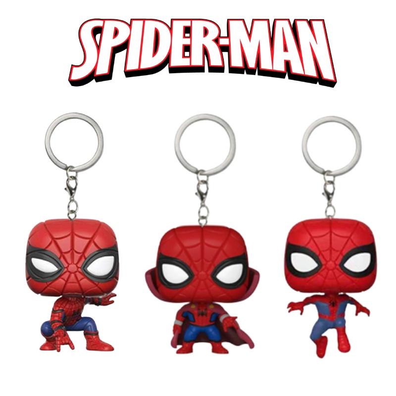 Spider-Man Universum Sammlerstücke Mit Ständer, Umhang Und Schlüsselanhänger